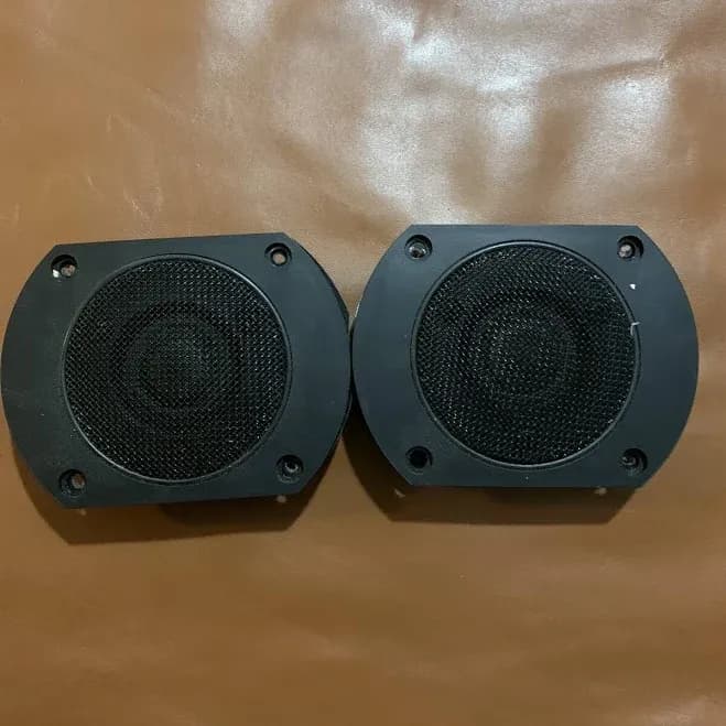 2 Phase Technology Tweeters with Wired Connectivity