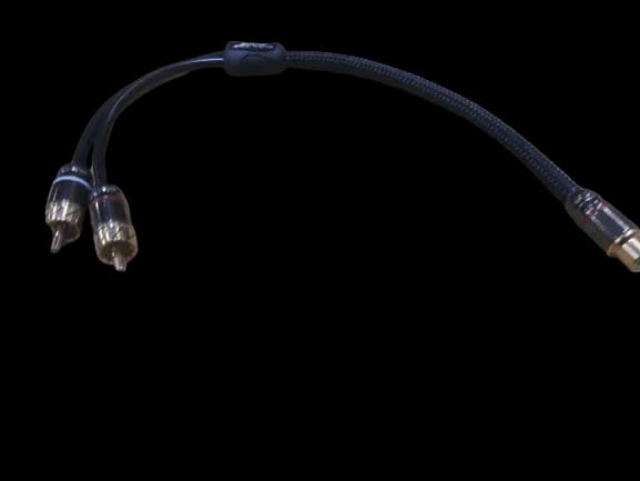 Full Tilt HQ Series 2 Male-to-1 Female Y-Splitter RCA Cable