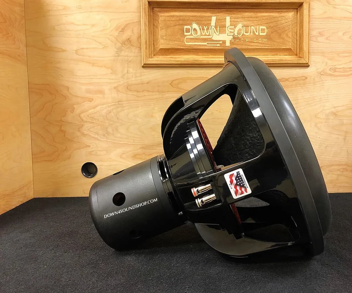 SUNDOWN AUDIO Nightshade v.4 18" (2500-watts)-DVC-2OHM