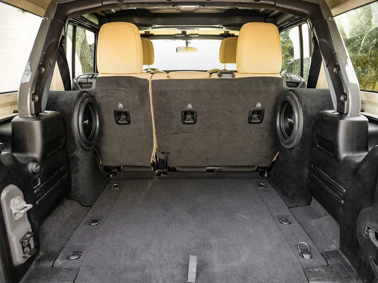 Skar Audio Single 10" 800W Max Power Loaded Subwoofer Enclosure Compatible with 2018-2025 Jeep Wrangler JL 4-Door Vehicles (Driver Side)